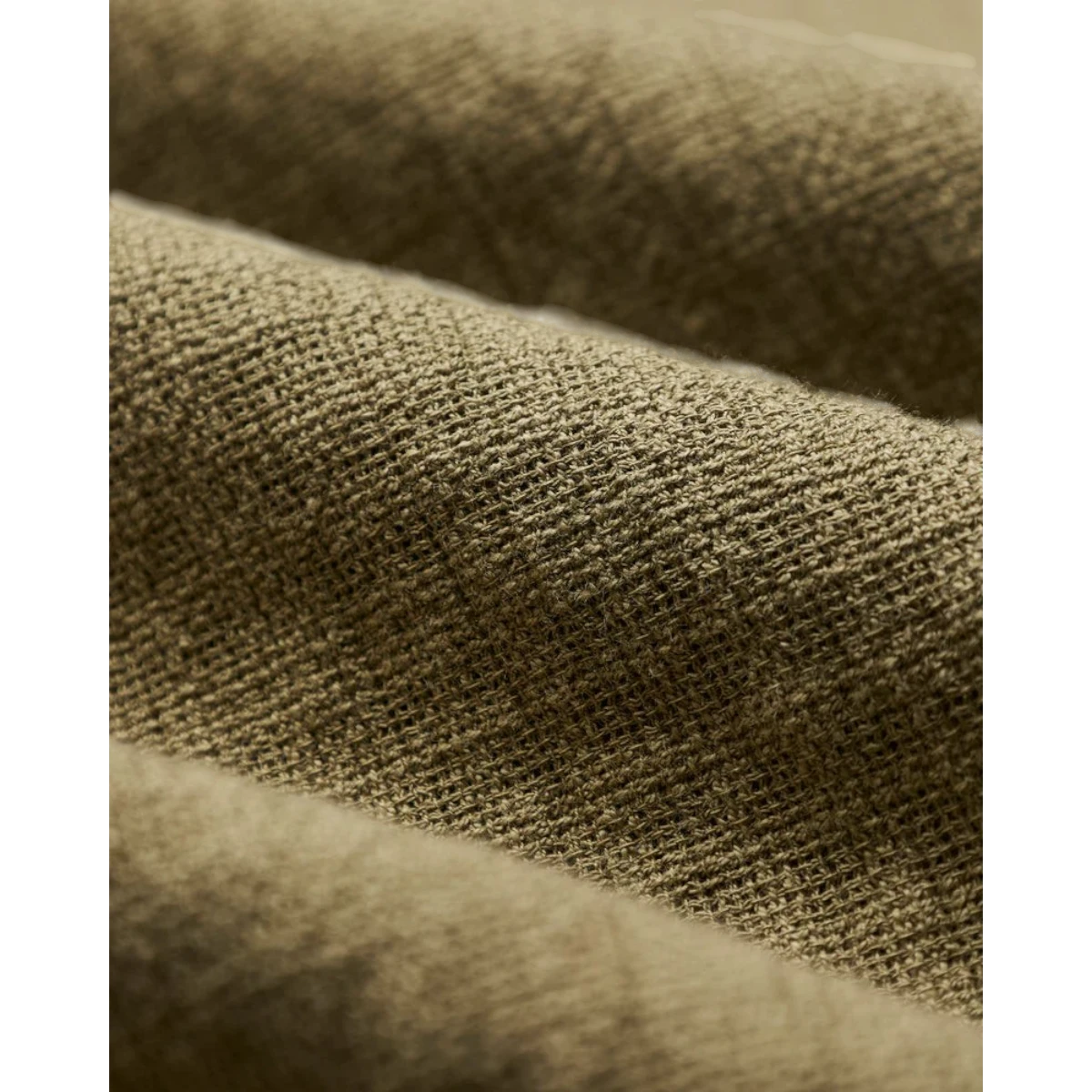 MILWORK Grain Shirt in khaki 100% cotton with a textured weave and mother of pearl buttons. Made in Portugal.