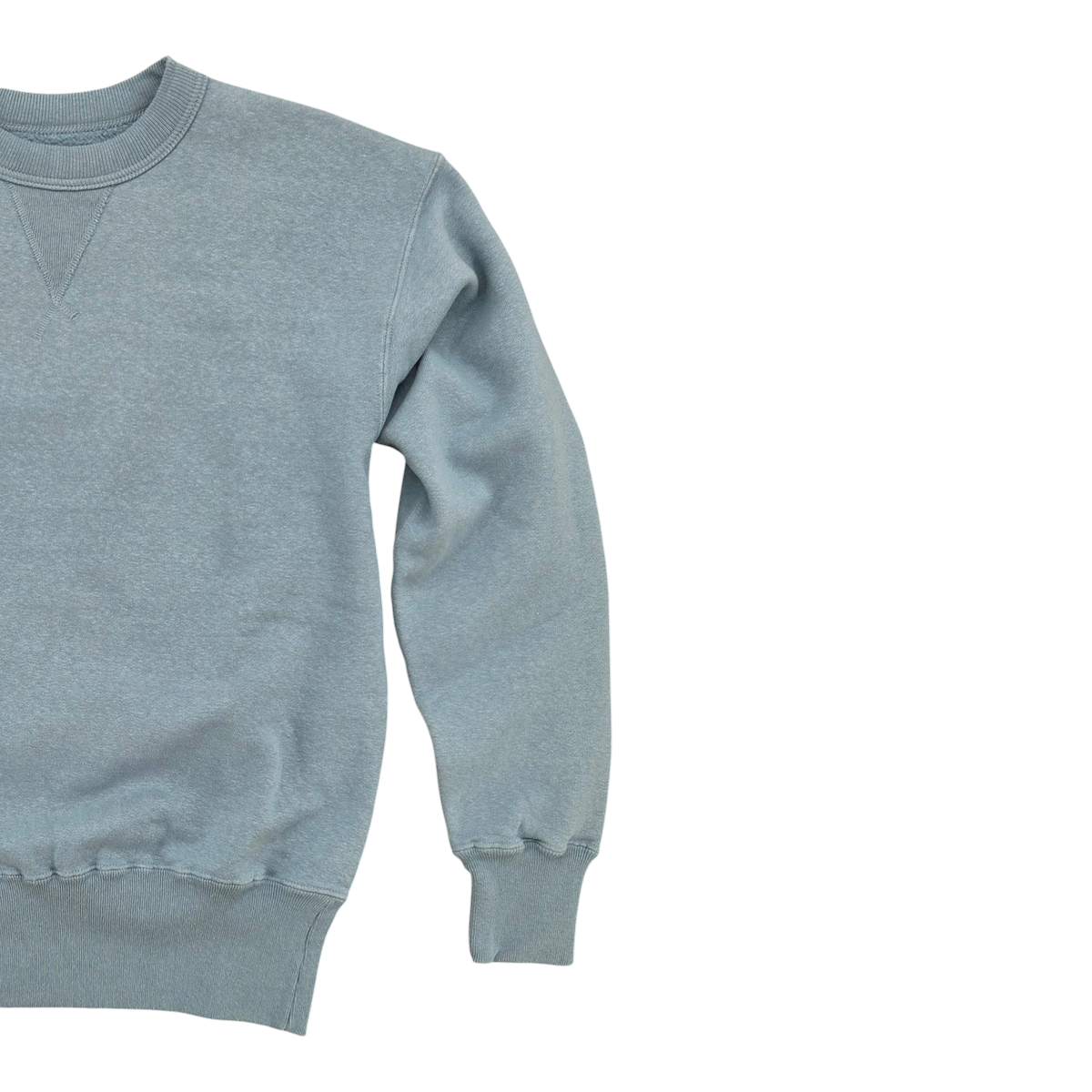 MILWORKS Laniakea loopwheel crew neck sweatshirt in smoke blue with a vintage V-insert and ribbed cuffs.