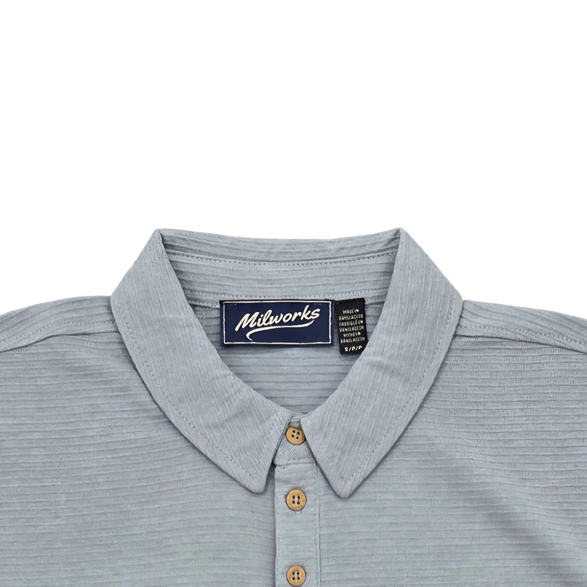 MILWORKSHigh-quality light blue melange short sleeve polo shirt with textured fabric and wooden buttons.