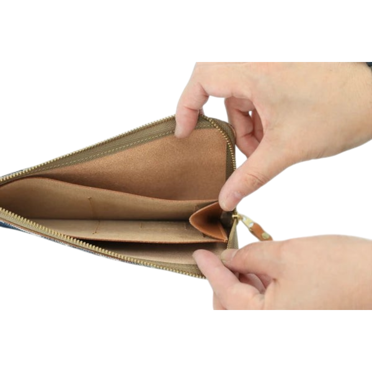 MILWORKS Long Denim Wallet featuring brown Italian leather interior dividers and an L-zip closure.