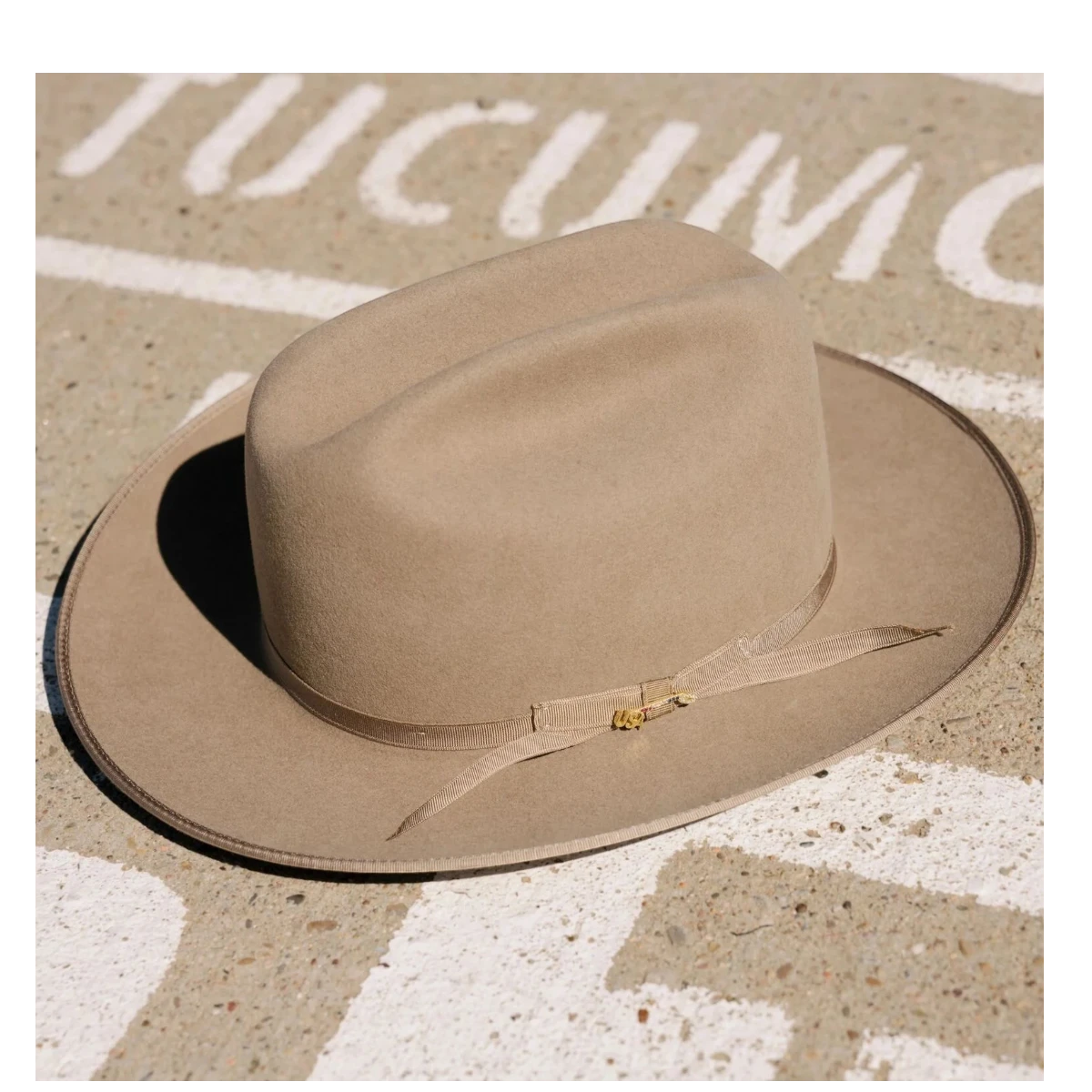 MILWORKS Open Road 6X USA 250 Edition fawn fur felt hat with a cattleman crown, grosgrain band, and gold-tone hat pin.