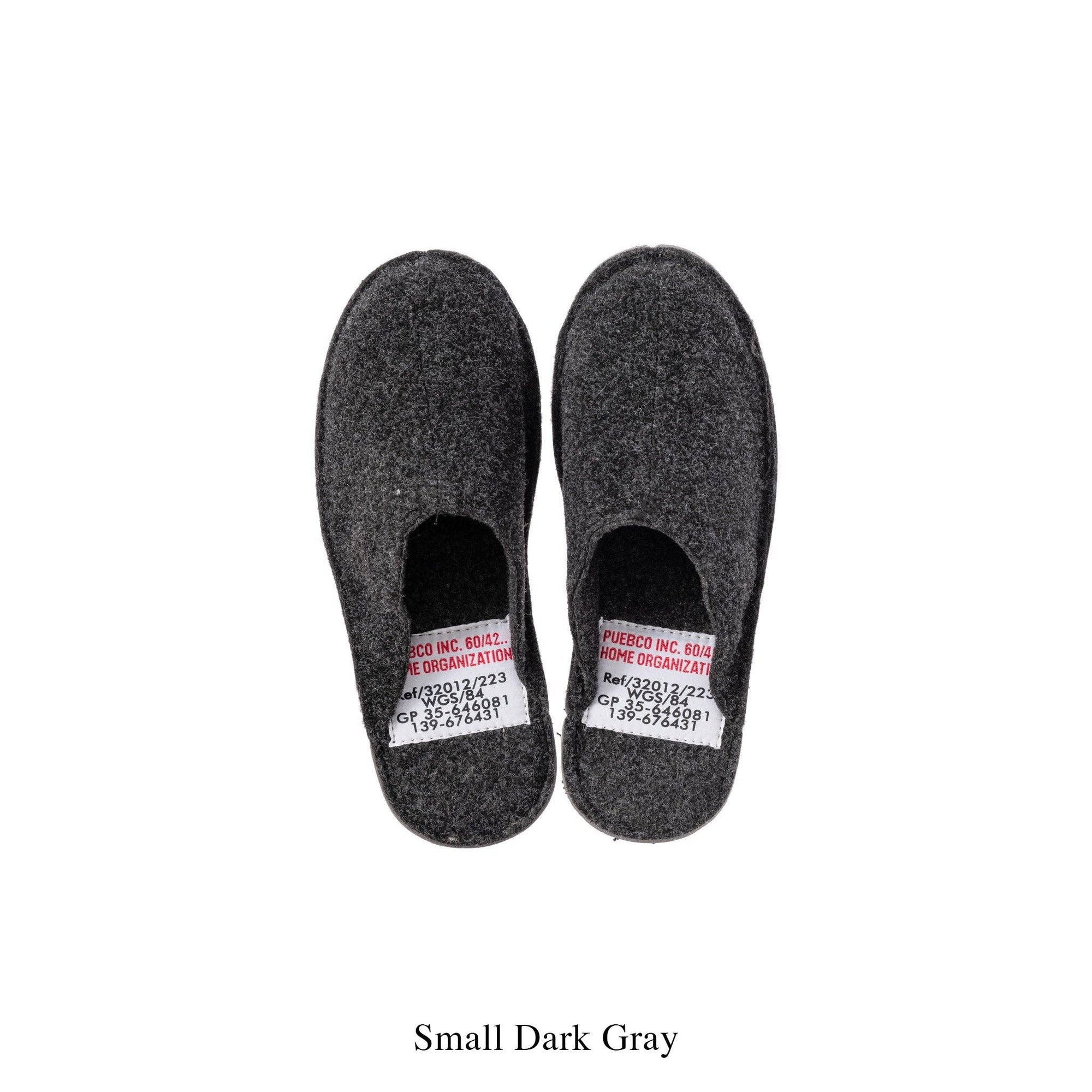 SLIPPERS: Light Gray / Large